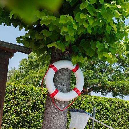 Incantevole Location Fronte Lago 시르미오네 외부 사진