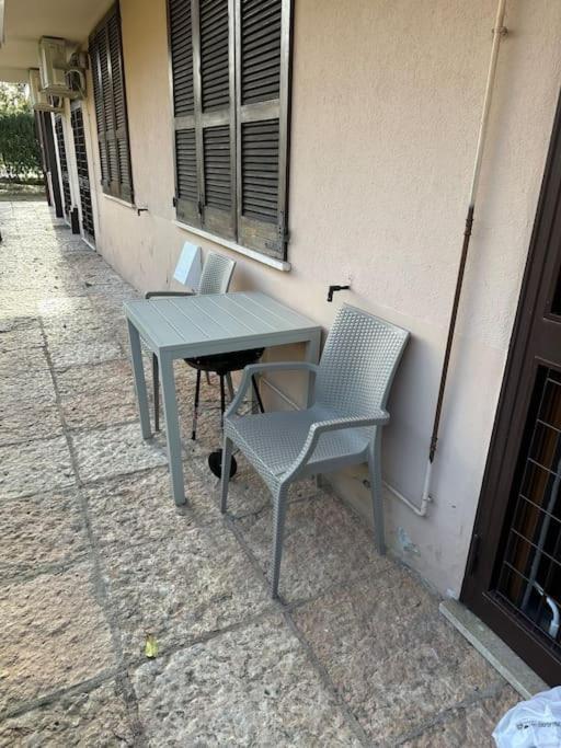 Incantevole Location Fronte Lago 시르미오네 외부 사진